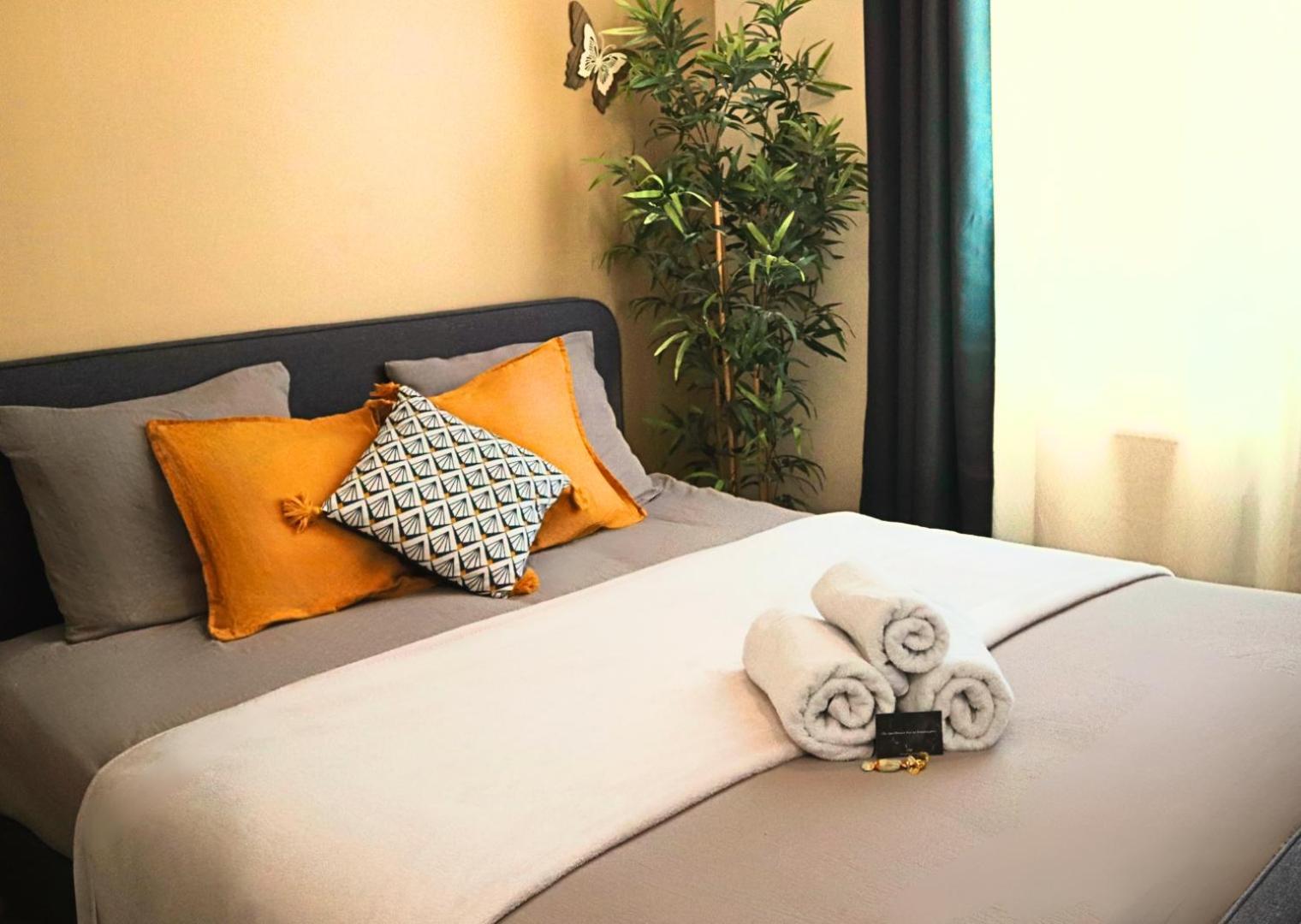 Appartement - Parking Prive Gratuit, Proche Centre-Ville Et Gare De Saint-Omer Сент-Омер Экстерьер фото