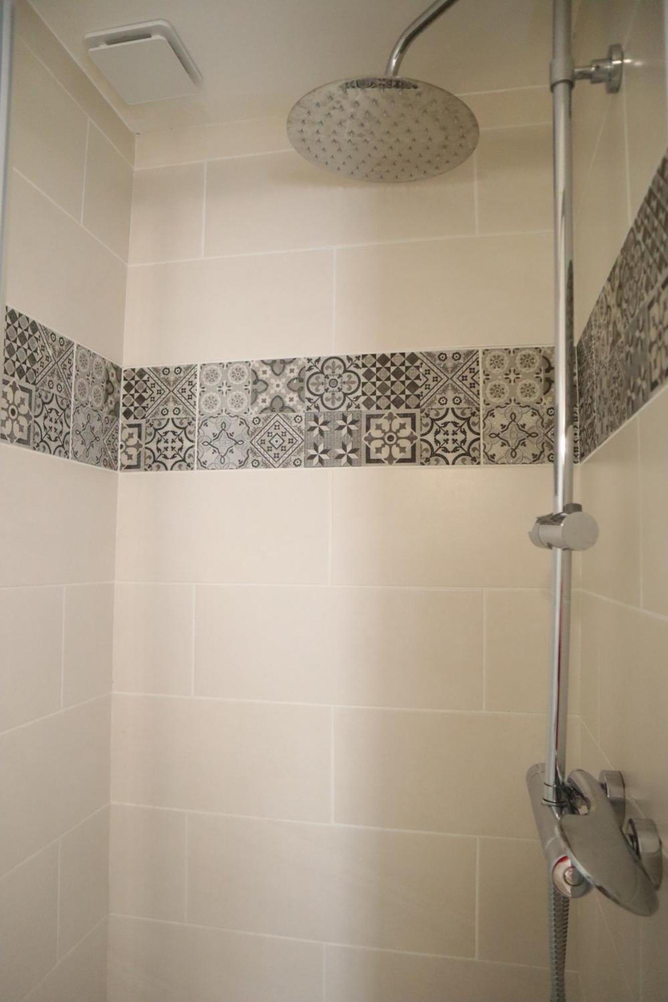 Appartement - Parking Prive Gratuit, Proche Centre-Ville Et Gare De Saint-Omer Сент-Омер Экстерьер фото