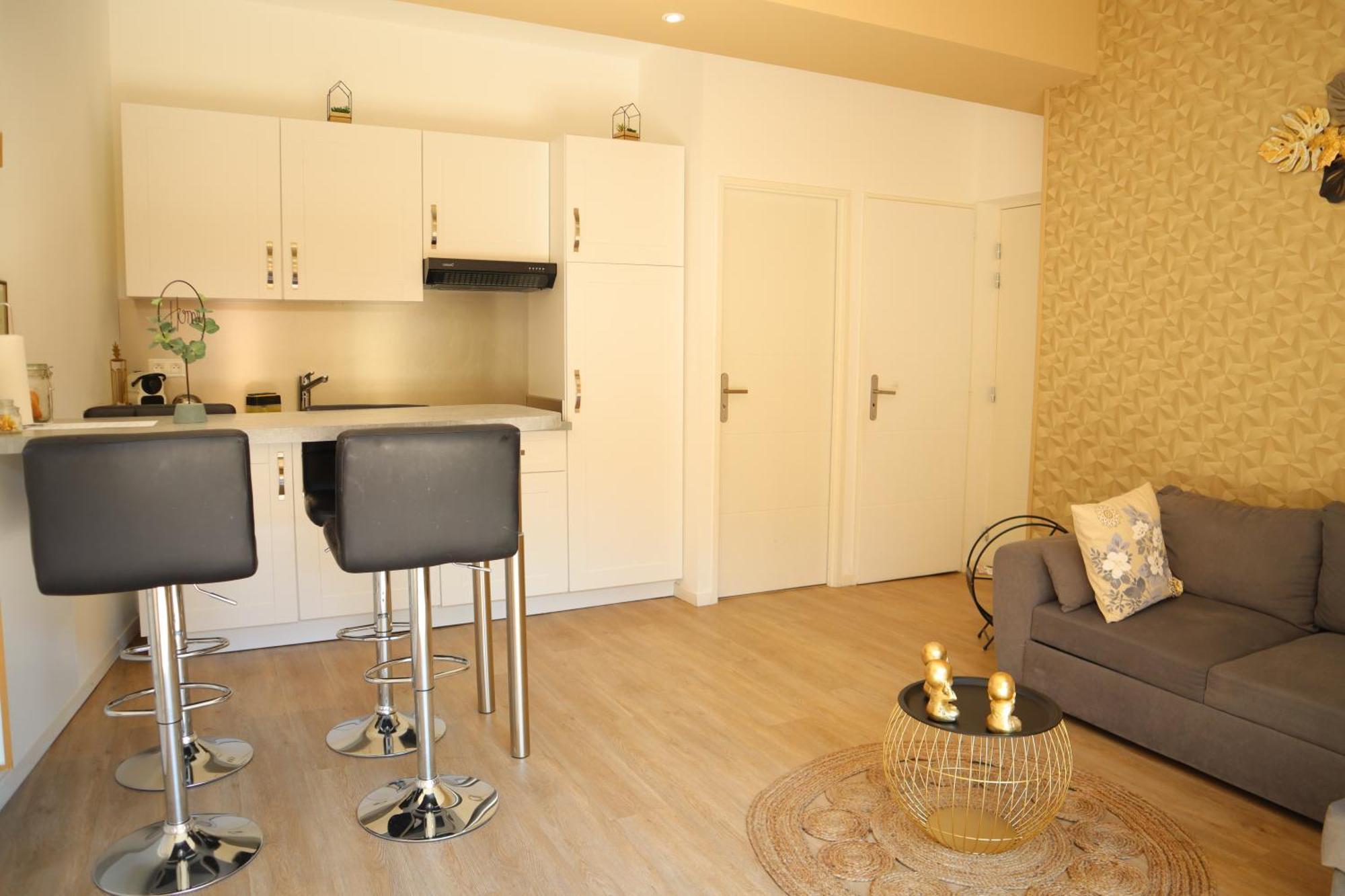 Appartement - Parking Prive Gratuit, Proche Centre-Ville Et Gare De Saint-Omer Сент-Омер Экстерьер фото