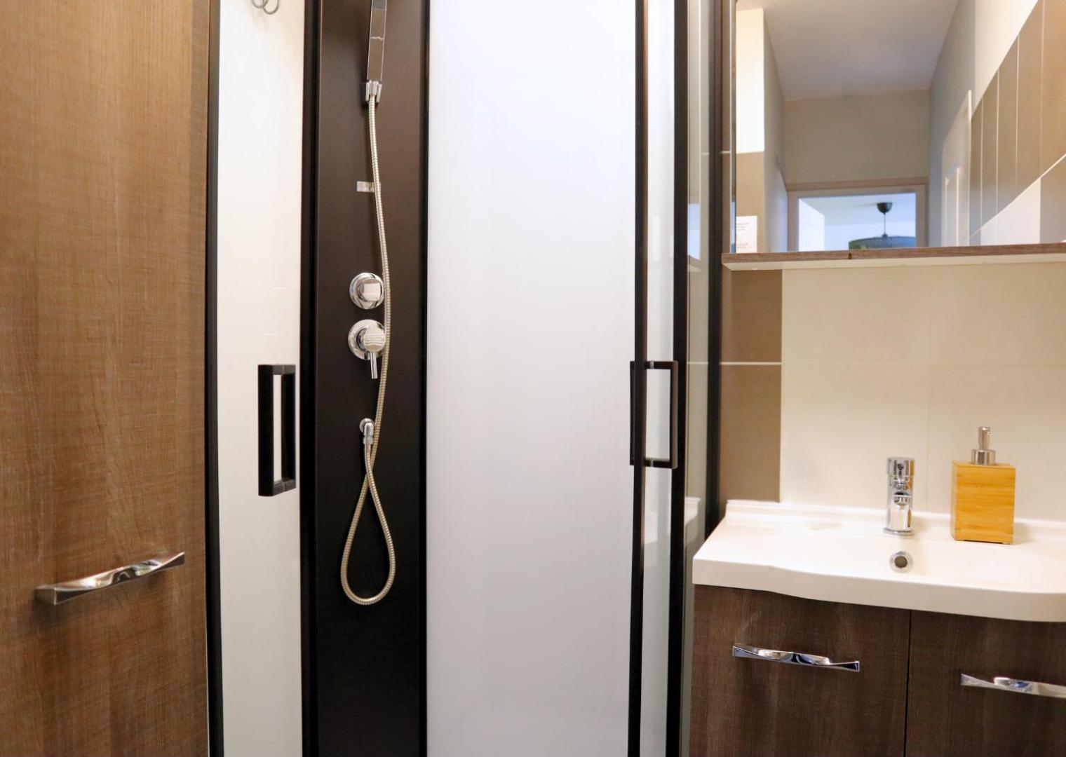Appartement - Parking Prive Gratuit, Proche Centre-Ville Et Gare De Saint-Omer Сент-Омер Экстерьер фото